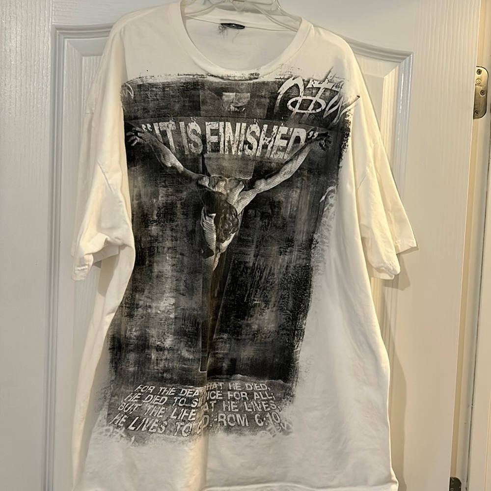 Men’s 2XL NOTW “It Is Finished” shirt